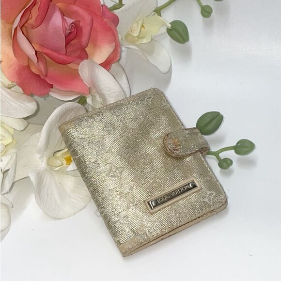 Authentic Louis Vuitton Shimmering Leather Card Wallet Gold - Picture 1 of 9